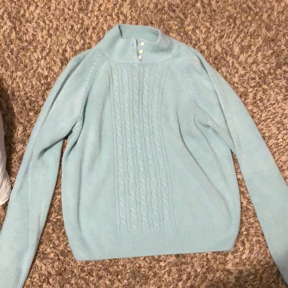Cute sweater!
